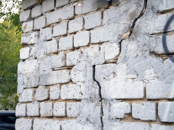 Cracked Brick Wall Repair in Vallejo