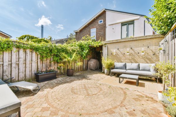 Courtyard Wall Repair in Vallejo